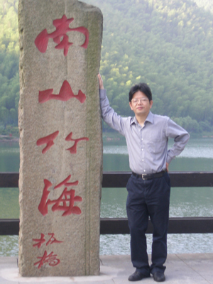 王红卫生活照.jpg 王红卫生活照.jpg