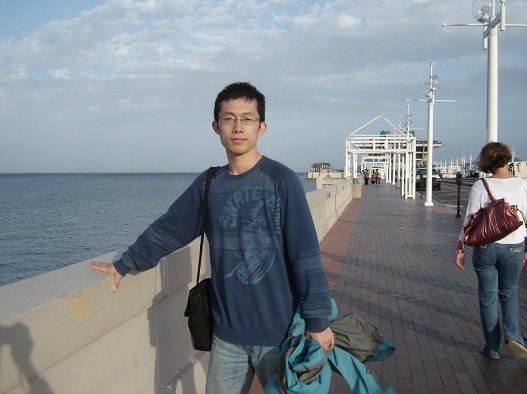 肖阳生活照网络图.jpg 肖阳生活照网络图.jpg